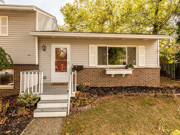 3rd image of 533 Catawba Ave
