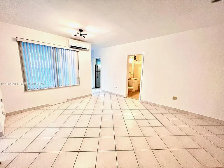 10178 Collins Ave #107 — Photo 25