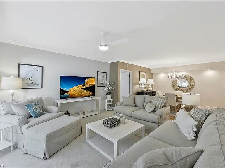 780 Willowbrook Dr #701 — Photo 5