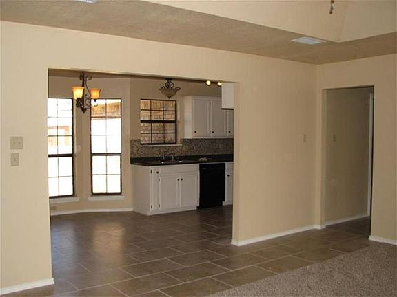 2nd image of 1713 Morse Ave