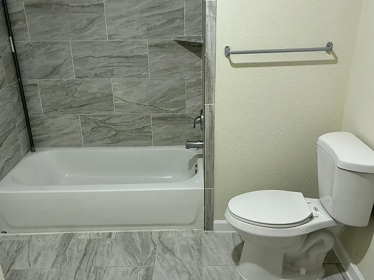 355 N 18th St #2104-1 — Photo 9