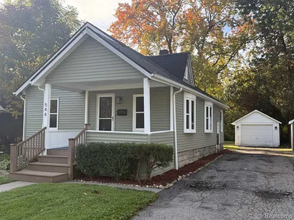 544 Atwater St, Lake Orion, MI 48362