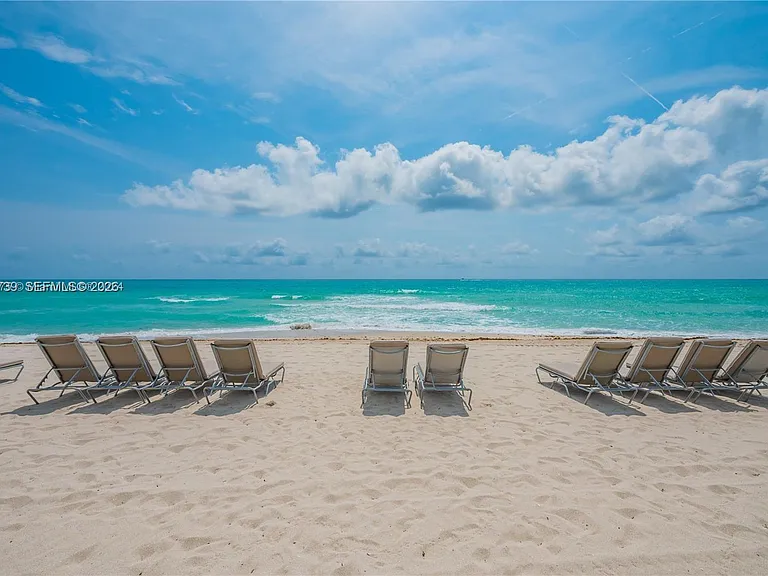 9801 Collins Ave #9W — Photo 28
