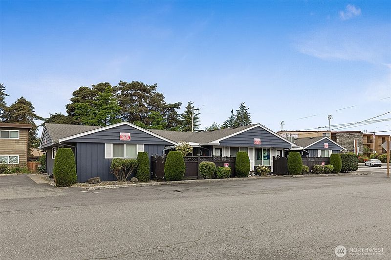 3rd image of 259 S 156th Street #1-4