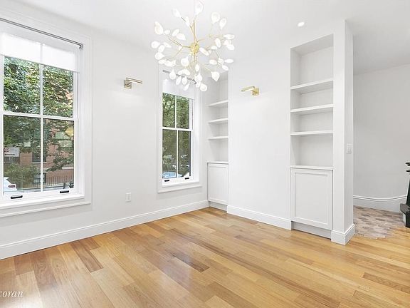 2nd image of 281 Cumberland St