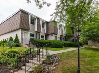 44 Hurlihe St, Poughkeepsie, NY 12601