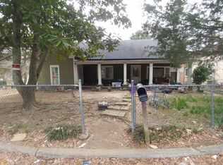 547 N 13th St, Griffin, GA 30223