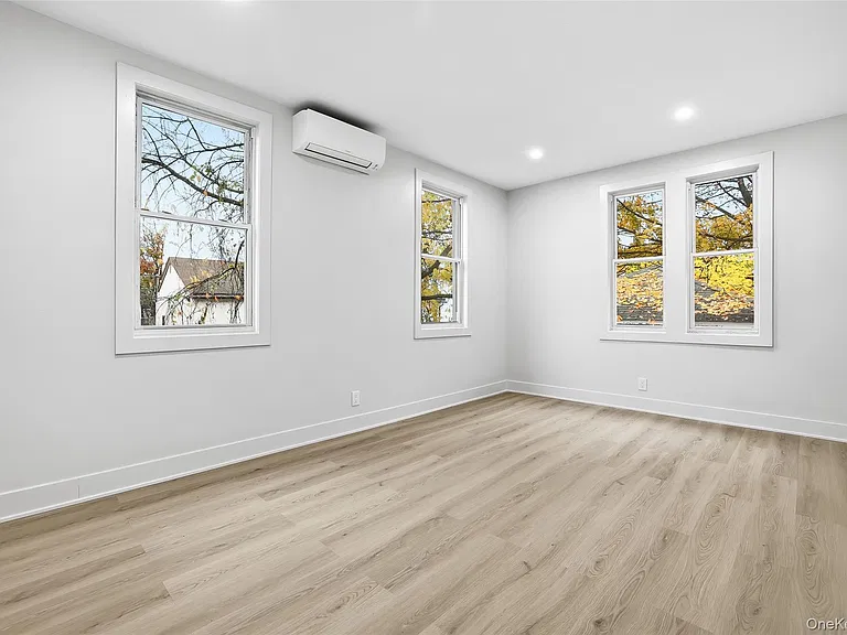 36 Dunwoodie St #1 — Photo 25