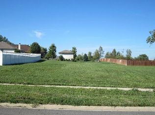 21154 S Wooded Cove Dr, Elwood, IL 60421