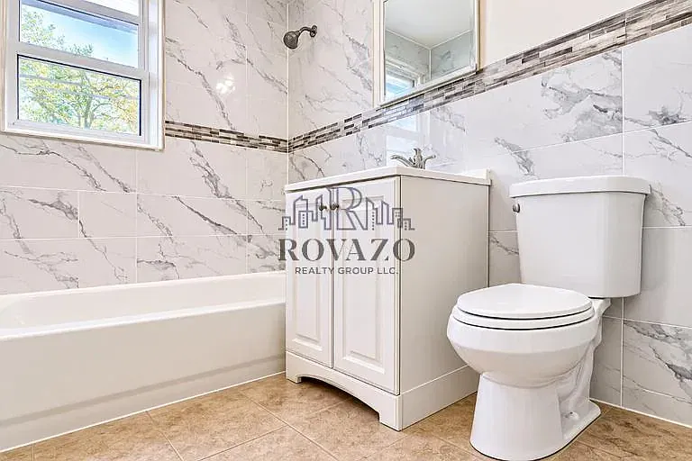 Studio, 500 sqft, $1,200 — Photo 2