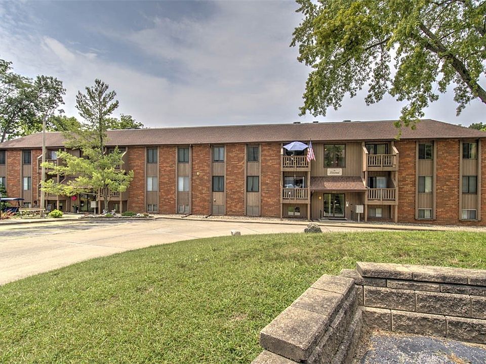 1st image of 421 Woodside Trl