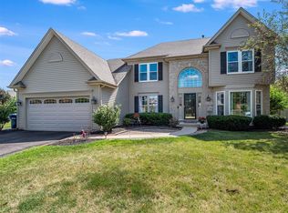 2562 Pioneer Ct, Geneva, IL 60134