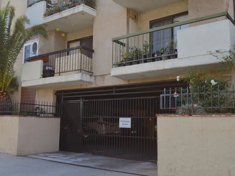 1600 W Carson St #212 — Photo 37