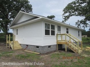 627 Murray Town Rd, Burgaw, NC 28425