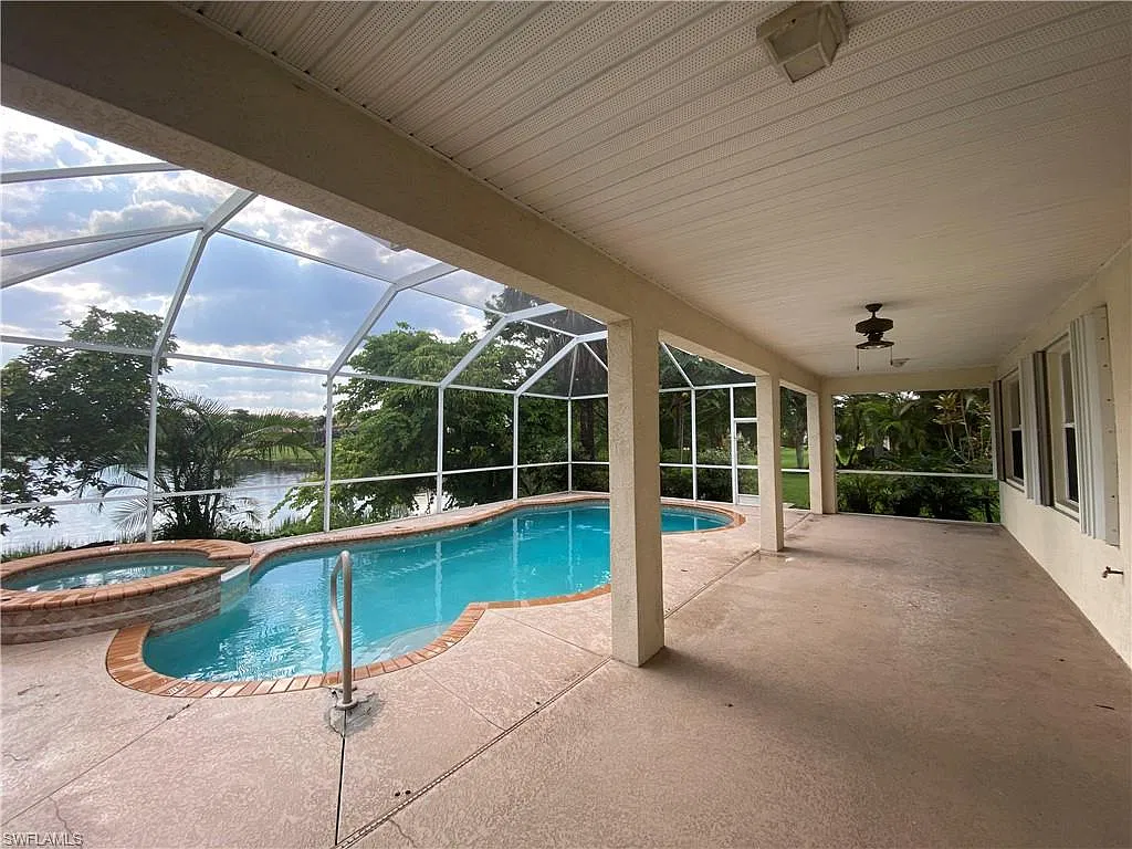 3 bed, 3.0 bath, 2748 sqft, $3,500 — Photo 3