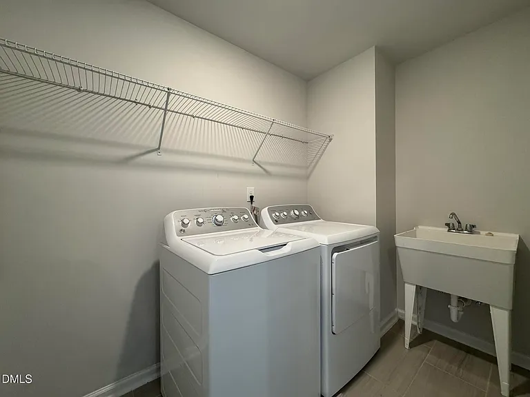 104 Jade Creek Dr — Photo 27