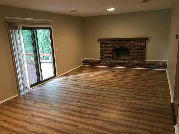 5th image of 26664 Kingswood Dr