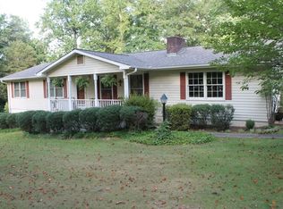 515 Pinetree Rd, Toccoa, GA 30577