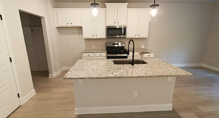 4 bed, 3.5 bath, 2244 sqft, $2,250 — Photo 4