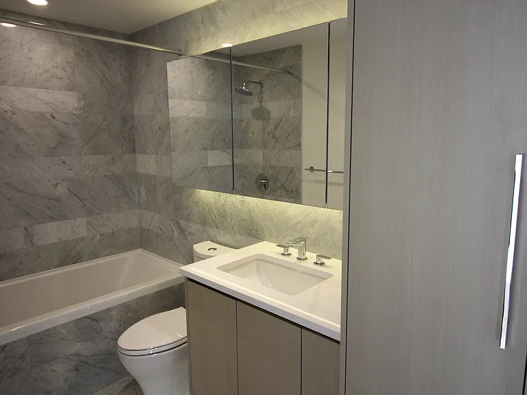 89 Nelson St #613 — Photo 9