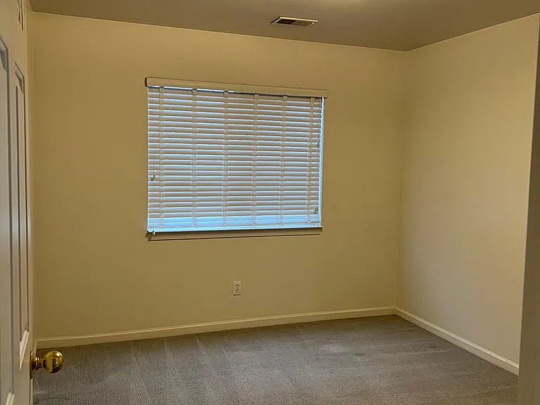 16579 E Twelve Mile Rd — Photo 8