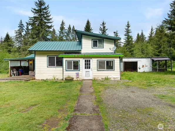 303 Walker Road, Hoquiam, WA 98550