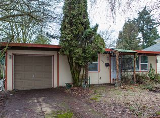 1306 N 7th St, Springfield, OR 97477