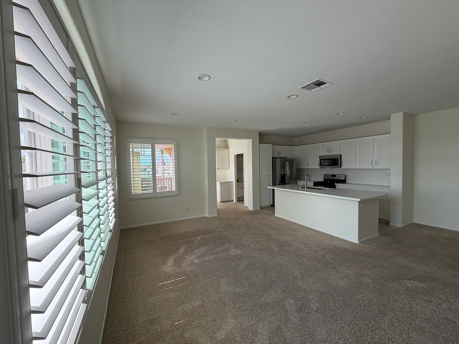 10930 Ivy Hill Dr — Photo 3