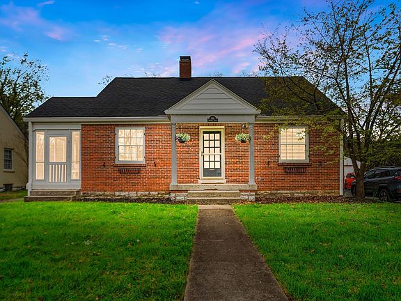 2nd image of 546 Arcadia Park