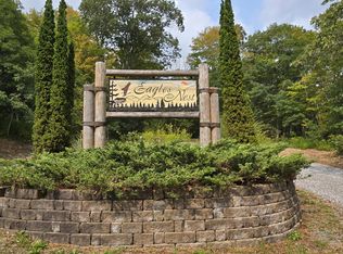 17 Eagles Est, Snowshoe, WV 26209