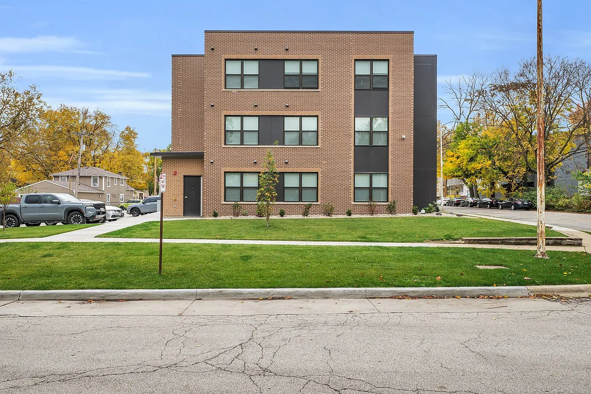 Building Photo - 707 Springfield Ave