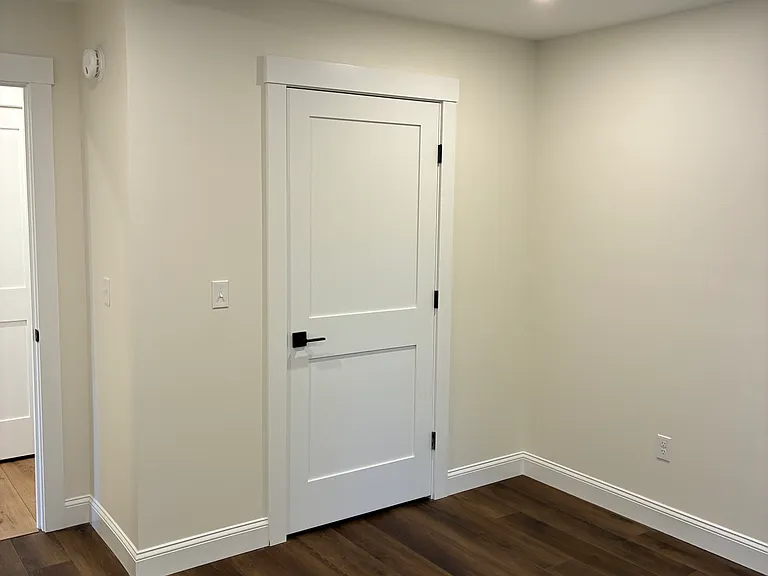 200 W Gray Rd — Photo 15