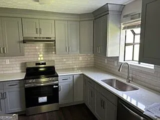 3 bed, 2.5 bath, 1350 sqft, $1,950 — Photo 4