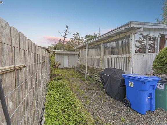 3rd image of 8305 Stark St