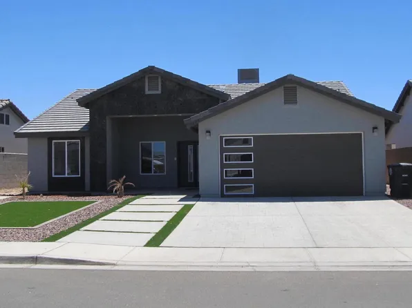 4827 E Ortega St, San Luis, AZ 85336