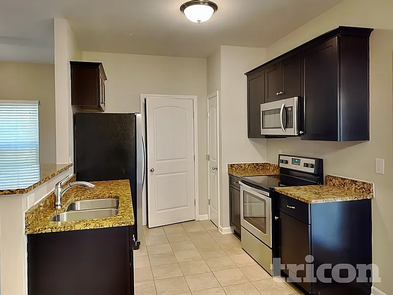 2151 Cason Ln — Photo 5