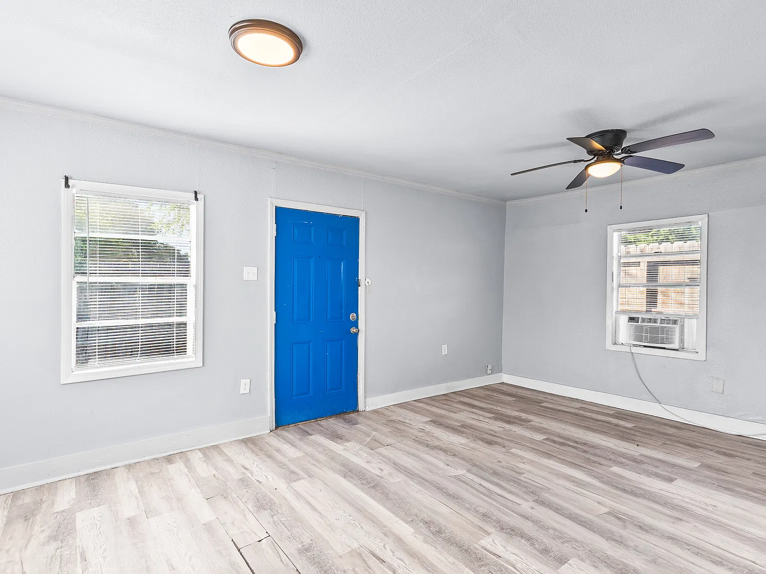 1 bed, $900 — Photo 2