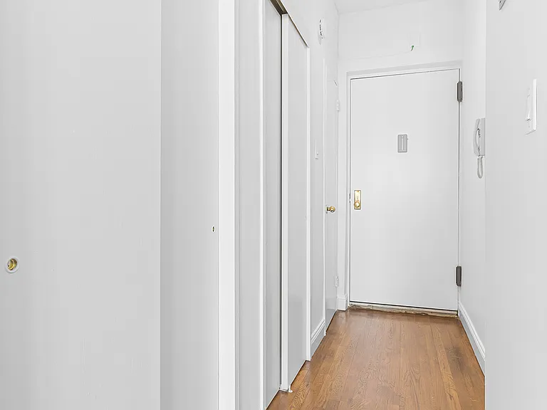 1435 York Ave #5C — Photo 9