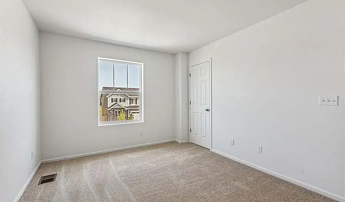 4180 Satinwood Dr — Photo 5