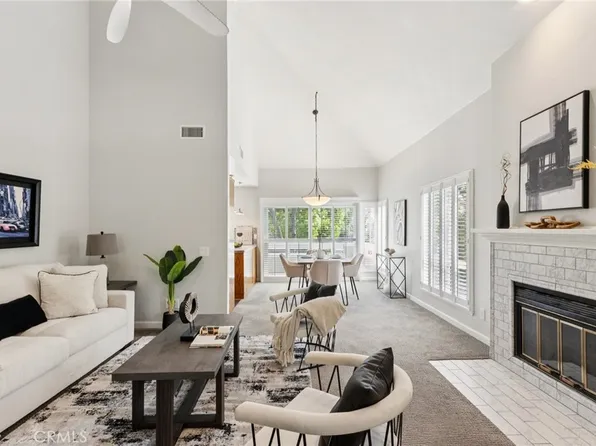 26107 McBean Pkwy Unit 62, Santa Clarita, CA 91355