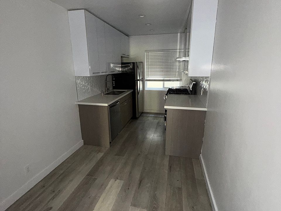 1st image of 702 S St Andrews Pl #12A