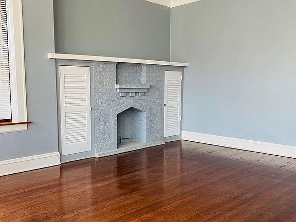 5th image of 8042 S Hermitage Ave #2