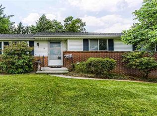 16 Appleton Dr, Red Lion, PA 17356