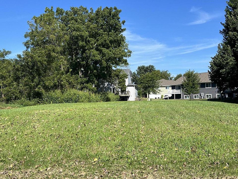 1st image of 933 OWEN STREET