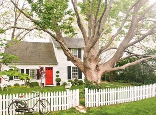 307 Butter Ln, Bridgehampton, NY 11932