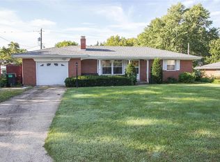 69 Dianne Dr, Belleville, IL 62220
