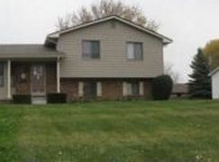 3035 Old Farm Rd, Flint, MI 48507