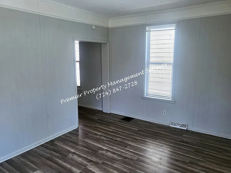 509 Blaine St — Photo 5