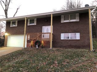 2109 Brenda Ln, High Ridge, MO 63049