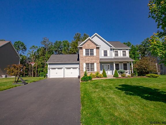 2nd image of 42 Stone Crest Dr